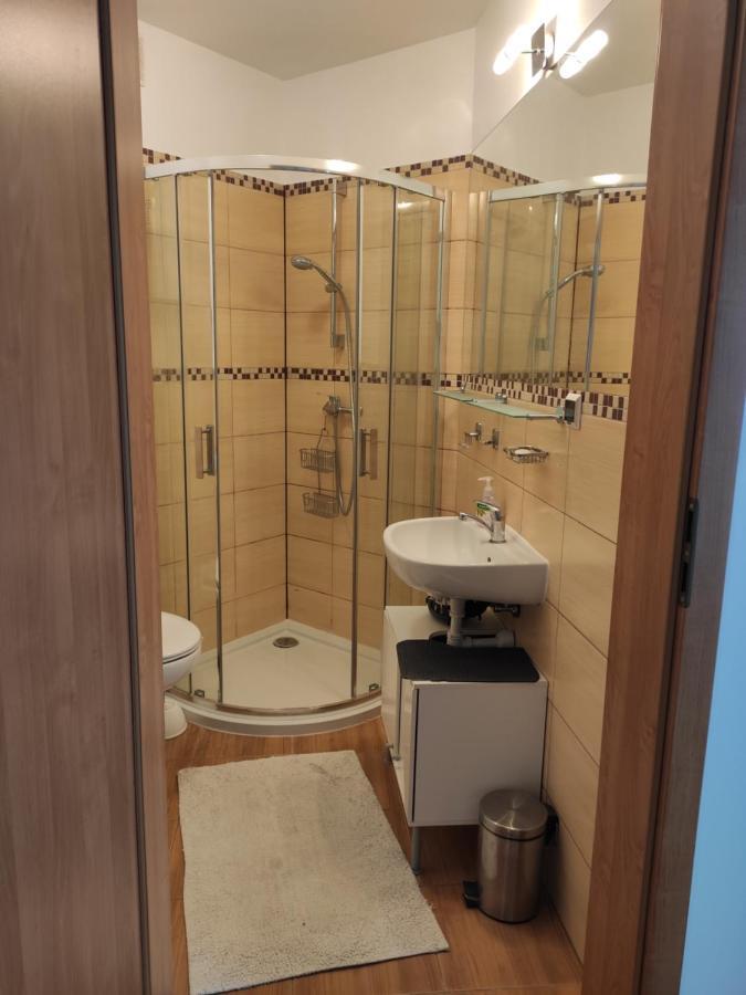 Apartament Nadmorski ชวีโนวิชแจ ภายนอก รูปภาพ