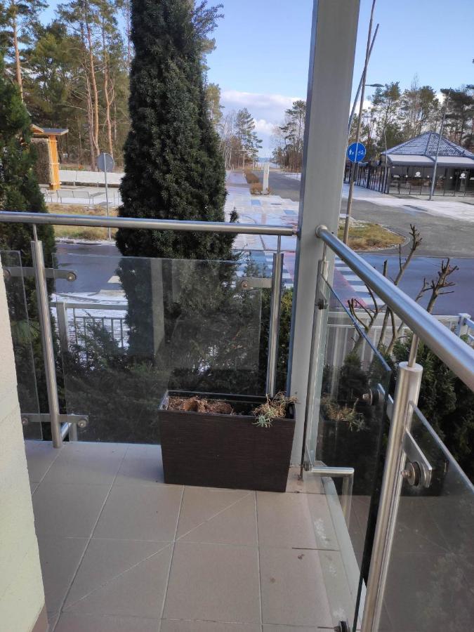 Apartament Nadmorski ชวีโนวิชแจ ภายนอก รูปภาพ